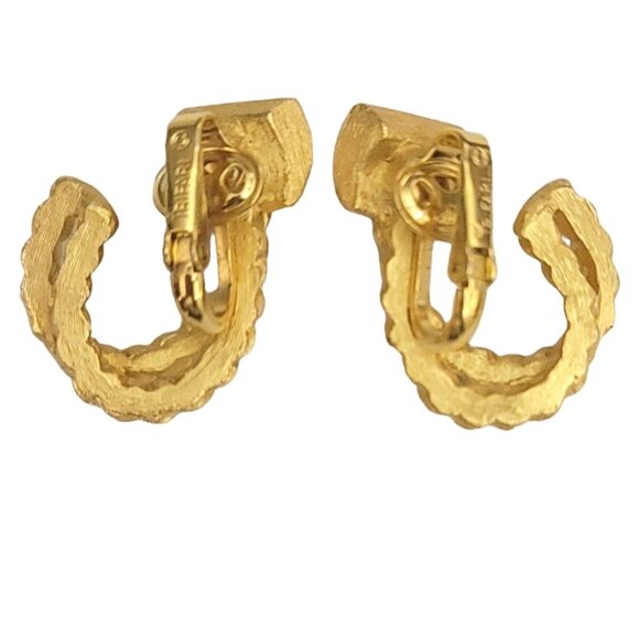 Trifari Gold Tone Clear Rhinestone Rope Twist J Hoop Clip Earrings, Signed M280 - Picture 3 of 6